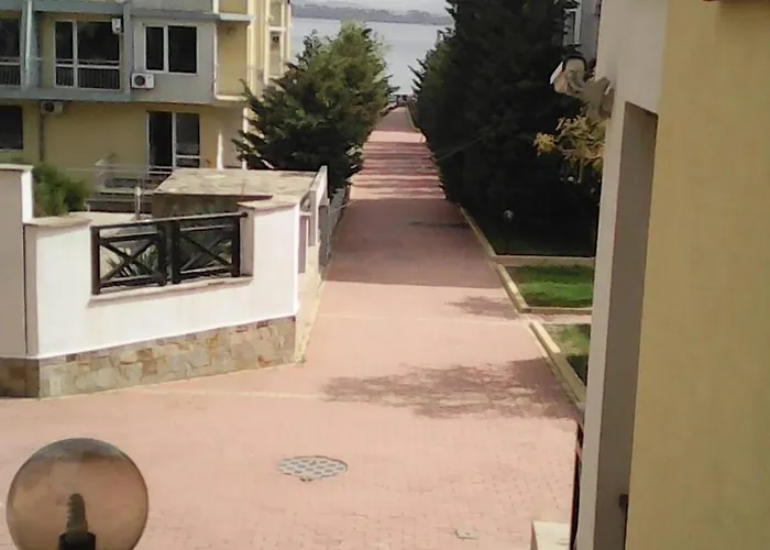 литорал 切尔诺莫雷茨